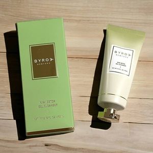 NEW BYROE Kiwi Detox Gel Cleanser